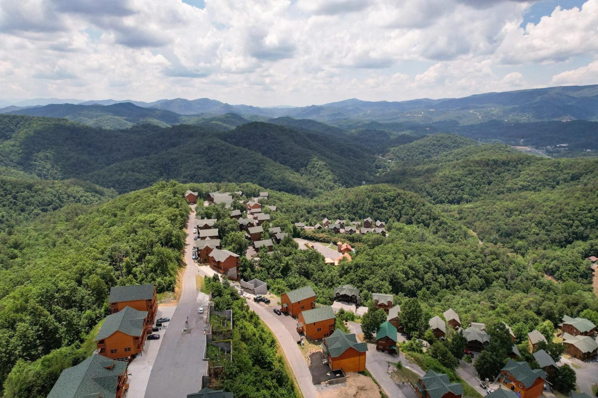 Duval By Avantstay 10Min To Dt Pigeon Forge W Indoor Pool Hot Tub Amazing Views Exterior photo